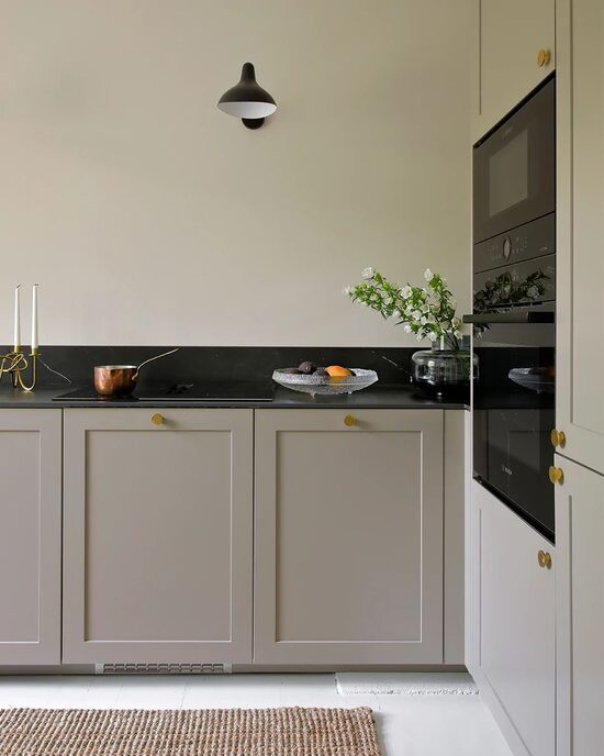 BESTA LERHYTTAN Takarólap